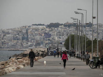Ceny gréckych producentov klesli v marci takmer o desatinu