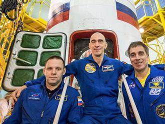 NASA and Russia launch a new crew to the ISS     - CNET