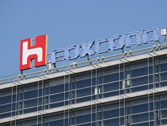 Foxconn works with Medtronic to make ventilators at its Wisconsin plant     - CNET
