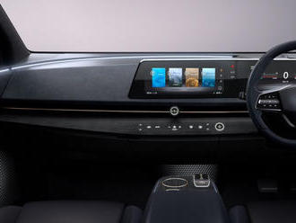 První automobilka jasně odmítá ovládání systémů aut přes „tablet” ve stylu Tesly