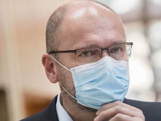 Ministri Krajniak, Sulík a Heger hovorili o opatreniach spojených s koronavírusom