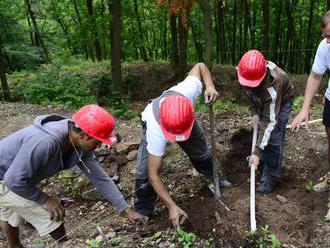 Archeológovia našli v Obišovciach zakopaný poklad