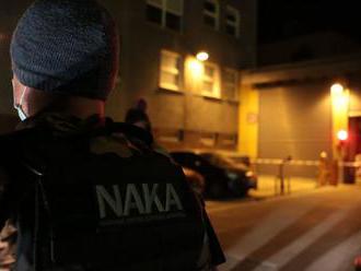 Súd rozhodol o väzbe dvoch zadržaných počas akcie NAKA