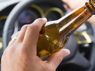 Alkohol za volantom opäť úradoval: Vodič spôsobil pri Poprade vážnu dopravnú nehodu