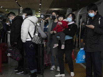 KORONAVÍRUS Mestskú hromadnú dopravu využilo vo Wu-chane viac ako 600-tisíc ľudí