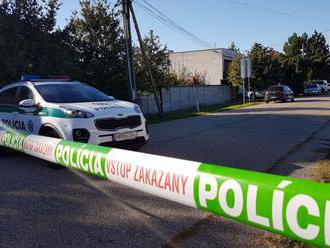 V rodinnom dome v Točnici našli zastrelené dieťa a tiež staršieho muža