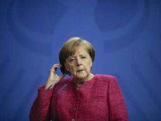Ak bude prezident Trump trvať na summite G7 napriek pandémii, kancelárka Merkelová nepríde