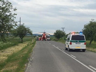 FOTO Medzi Pavlovcami a Bottovom došlo k vážnej nehode: Na mieste zasahuje vrtuľník