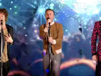 VIDEO: Robbie Williams se virtuálně připojil k Take That. Společně zazpívali pro charitu