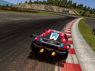 Mičánek Motorsport vládne virtuálnímu šampionátu ESET iSeries