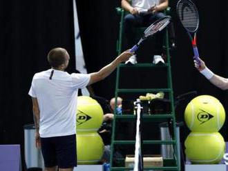 Battle of the Brits: Andy Murray beaten by Dan Evans in semi-final