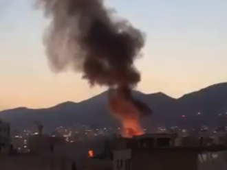 Pri výbuchu na teheránskej klinike prišlo o život trinásť ľudí