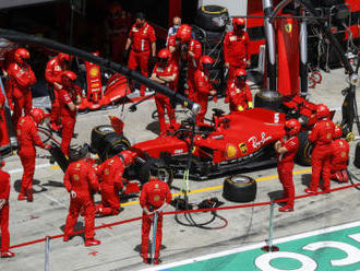 Leclerc se omluvil za vyřazení obou ferrari z Velké ceny Štýrska