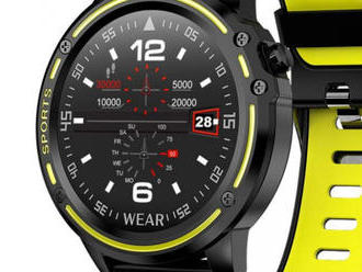 L8 inteligentné hodinky - červené, s puzdrom z kovovej zliatiny a silikónovým remienkom.