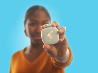 Girls can learn to code with the help of this new smart keychain     - CNET