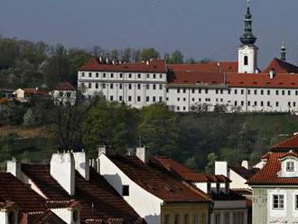 Do Strahovského kláštera míří tisíce historických knih, zpřístupní se veřejnosti