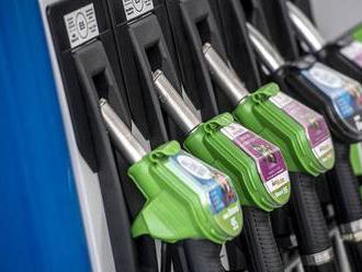 Ceny pohonných hmot v Česku dál rostou. Za týden stouply o dvacetník