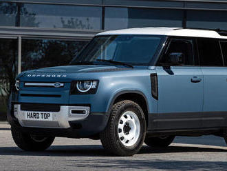 Land Rover Defender: Ponuku rozšíri pracovná verzia Hard Top