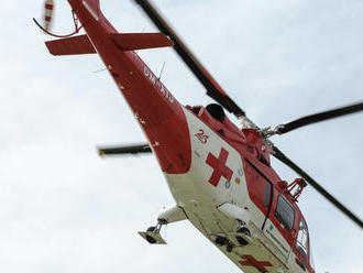 Leteckí záchranári v pohotovosti: Pomáhali zranenému českému paraglajdistovi