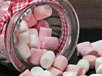 Recept na penové cukríky marshmallows: Roztápajú sa na jazyku, zvládne ich aj začiatočník