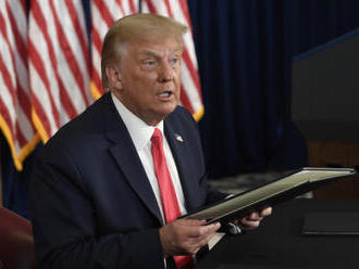 Trump podepsal exekutivní příkazy na pomoc postiženým krizí