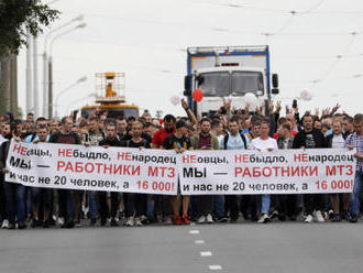 V Bělorusku protest dělníků, Lukašenko varuje, EU chystá sankce