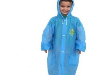 Detská pláštenka modrá - ochráni deti pred dažďom, vhodná na cestu do školy.