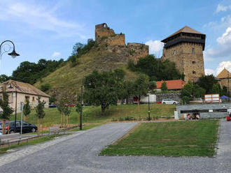 Fiľakovská samospráva ukončila revitalizáciu hradu a podhradia