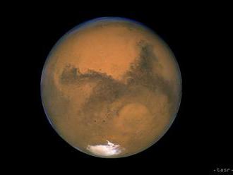 Štúdia: Mnohé z údolí na Marse mohli vytvarovať ľadovce