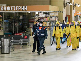 Počet prípadov infekcie koronavírusom v Rusku klesol pod 5000