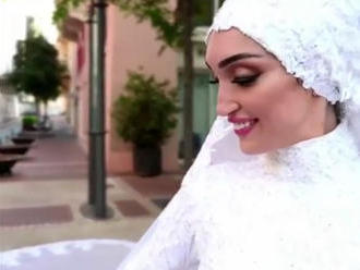 Ez a bejrúti nő az esküvői fotózása közben élte át a hatalmas robbanást