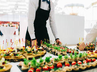 Aké výhody poskytuje cateringová spoločnosť?