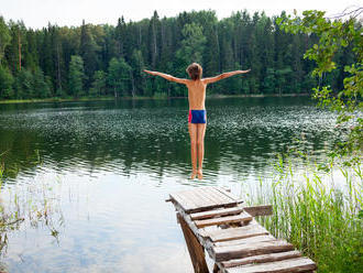 Posledný prázdninový víkend: Kam vziať deti za vodnými radovánkami?