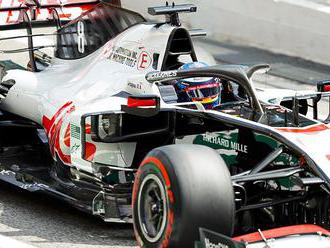 Haas najednou honí Renault a Ferrari