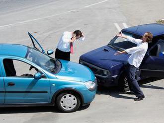Velká Británie: Karanténa přinesla překvapivě rychlé vyřízení škod na autech