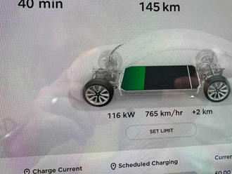Tesla v Evropě uměle omezila rychlost nabíjení svých aut, důvody zamlčuje