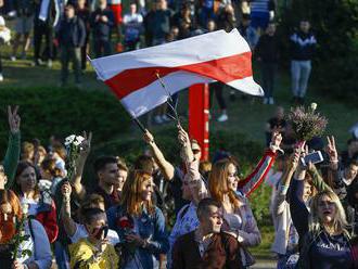 Desiatky slovenských poslancov vyzývajú Bielorusko na nové voľby