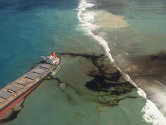 Zabrániť ekologickej katastrofe na Mauríciu sa pokúsi aj tím expertov OSN