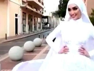 VIDEO Najšťastnejší okamih nevesty sa zmenil na strašný horor: Práve pózovala, keď vybuchol Bejrút