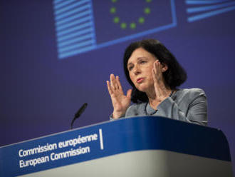 Jourová představí první zprávu o vládě práva v zemích EU