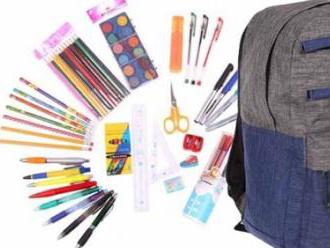 Batoh s tromi vreckami na zips vrátane náplne cca 40 školských potrieb zadarmo - farba modrošedá.