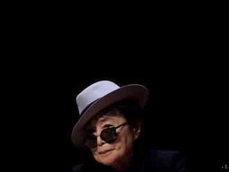 Vrah Johna Lennona sa ospravedlnil jeho vdove Yoko Ono