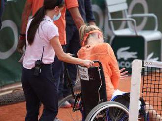 French Open 2020: Kiki Bertens leaves court in wheelchair after win