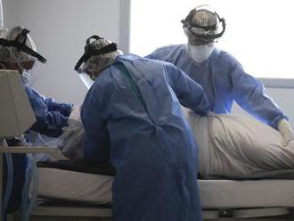 Nemocnice bojujú s nákazou, Krajčí hovorí o kritickej hranici