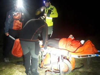 FOTO Horskí záchranári opäť v akcii: Pomáhali zranenej českej turistke v sedle Medzirozsutce