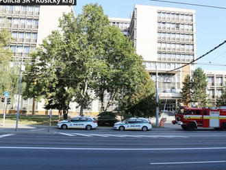 FOTO Muž nahlásil bombu na súdoch v Prešove a Košiciach: Policajti konali expresne rýchlo