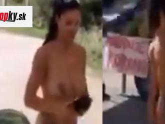 VIDEO Šokovaný predajca melónov: Pristúpila k nemu nahá žena
