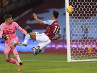 Aston Villa porazila v dohrávce Newcastle 2:0