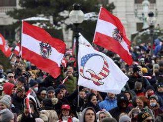 Rakousko prodlouží plošnou uzávěru, Slovensko bude plošně testovat