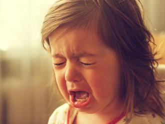 Odbornice: Dítě se vzteká, odmlouvá a brečí? Nevychovávejte ho, ale diskutuje s ním